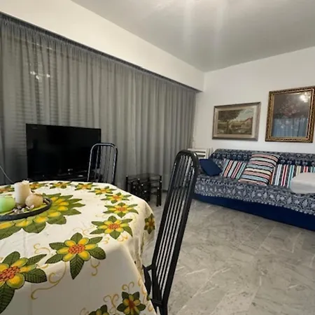 公寓 Charming Corner 2 Of 51 M2 In *