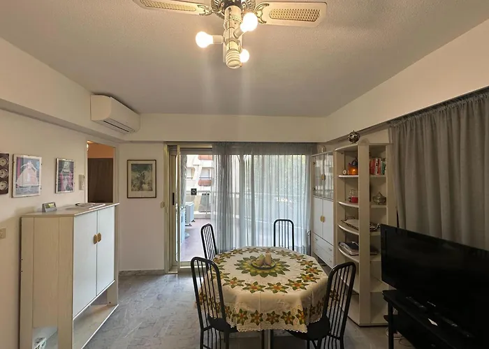 Charming Corner 2 Of 51 M2 In 公寓